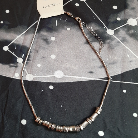 George Necklace - Picture 1 of 2